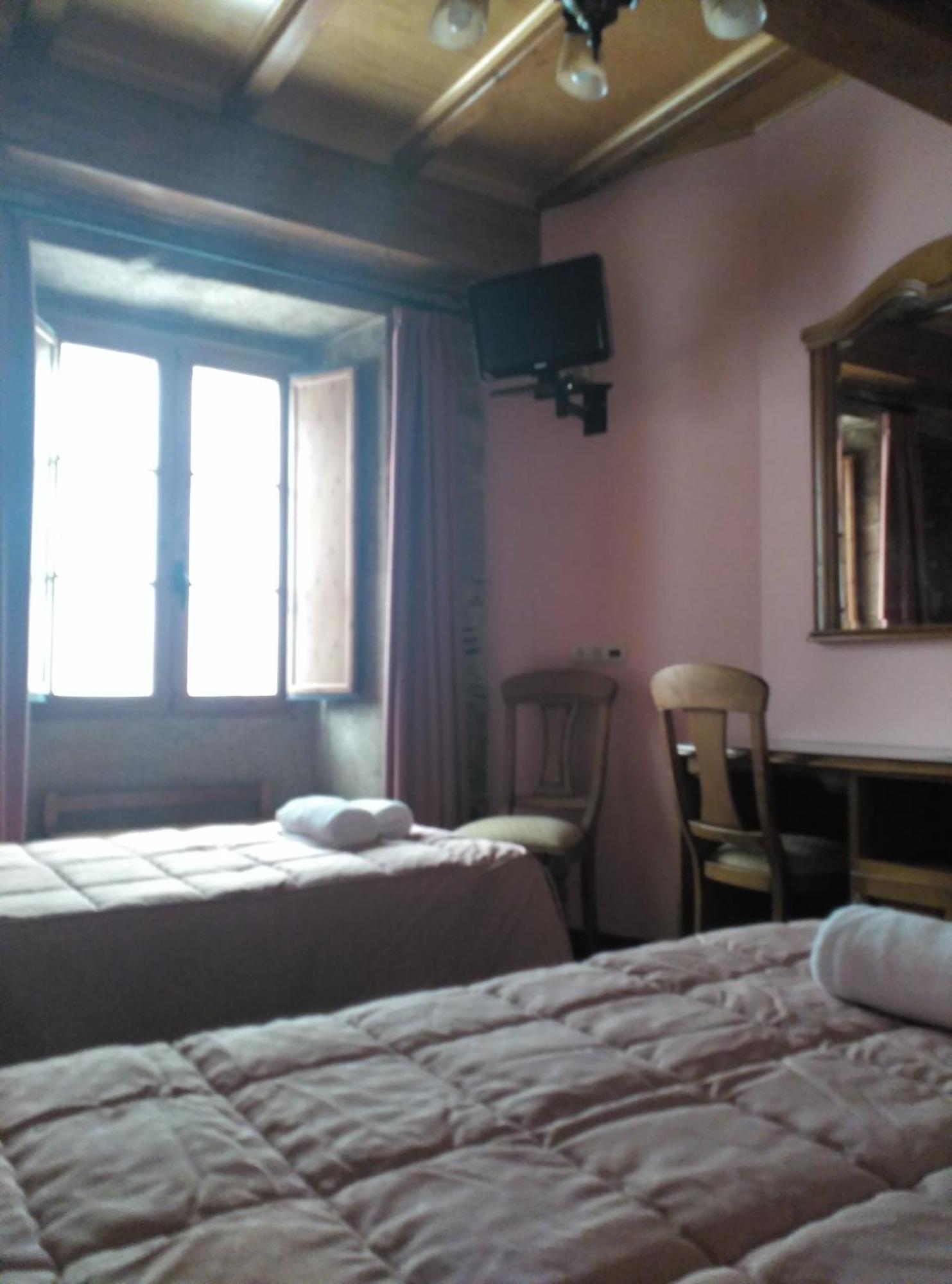Pico Sacro II Hotel Santiago De Compostela Oda fotoğraf
